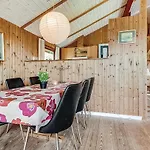 3 Bedroom Awesome In Sydals 펜션 Nedre Lysabild